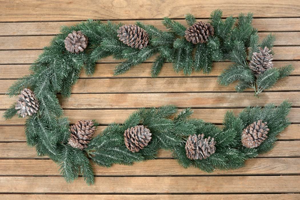 Girlande - Tanne mit Zapfen - Dekogirlande Tischdeko Weihnachten L 180cm